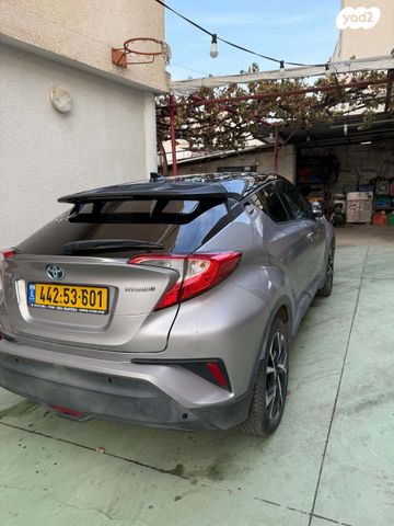 טויוטה C-HR