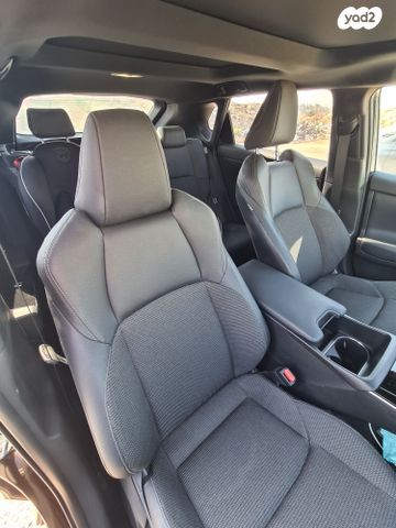 מודעת רכב טויוטה bZ4X