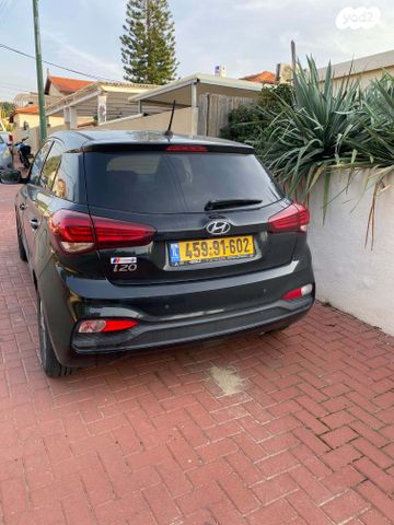 יונדאי i20