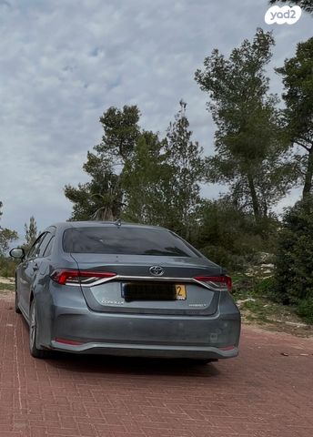 טויוטה קורולה