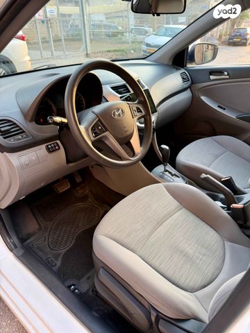 יונדאי אקסנט i25