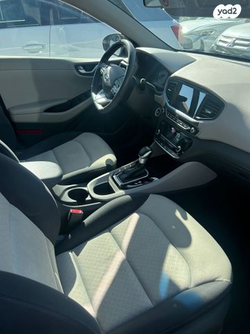 יונדאי איוניק