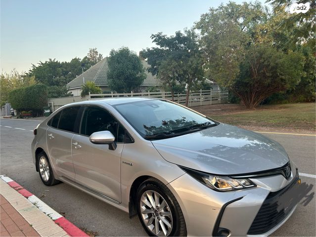 מודעת רכב טויוטה קורולה