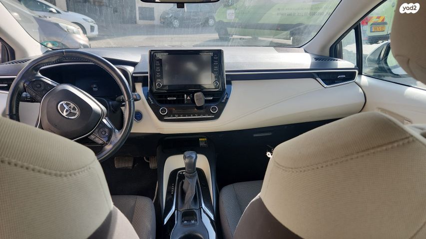 טויוטה קורולה