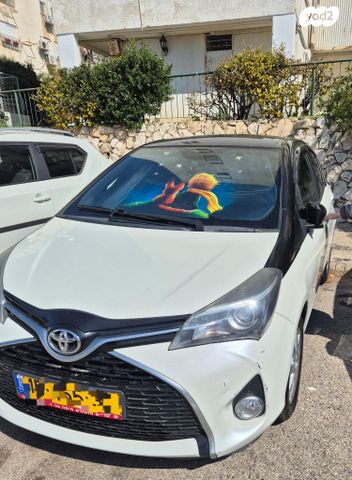 טויוטה יאריס