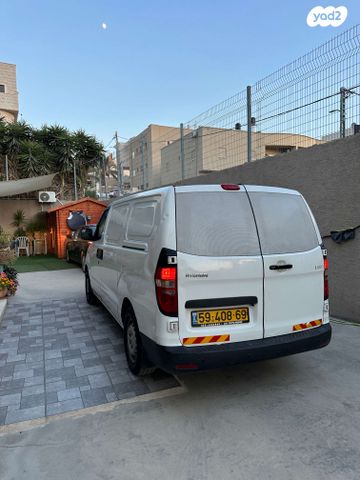 יונדאי H-1 / i800