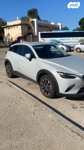 מודעת רכב מאזדה CX-3