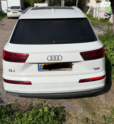 אאודי Q7