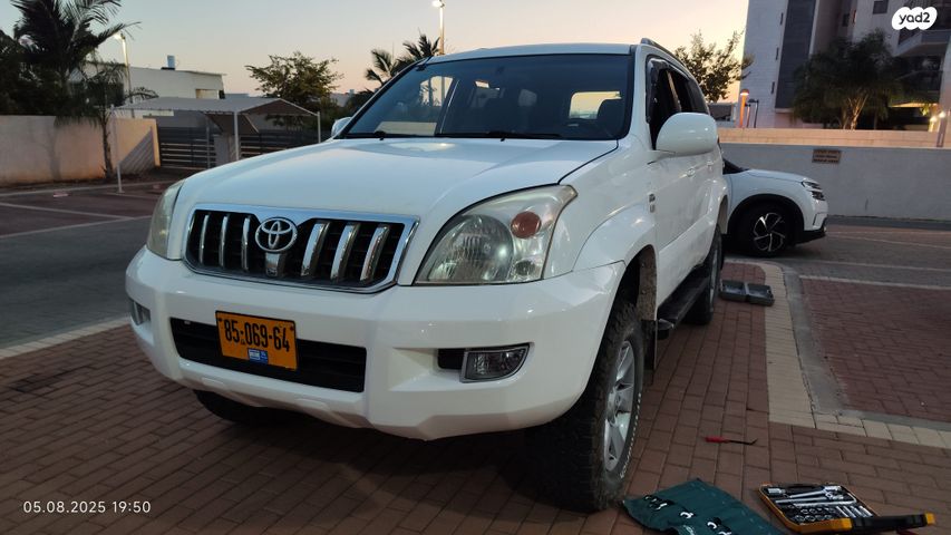 טויוטה לנד קרוזר
