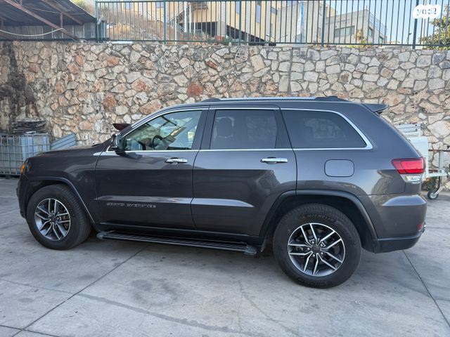 ג'יפ גרנד צ'ירוקי