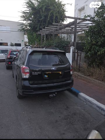 סובארו פורסטר