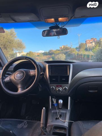 סובארו פורסטר