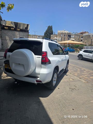 טויוטה לנד קרוזר