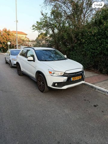 מודעת רכב מיצובישי ASX