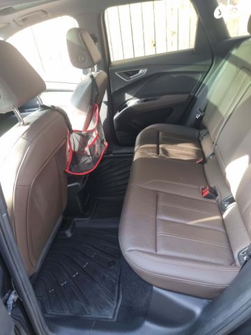 אאודי Q4 e-tron