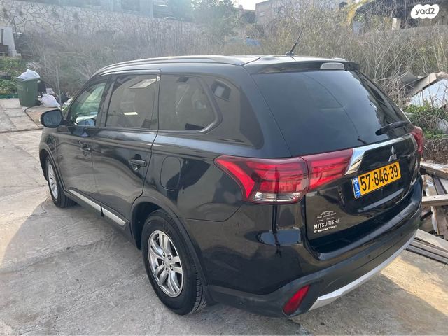 מיצובישי אאוטלנדר