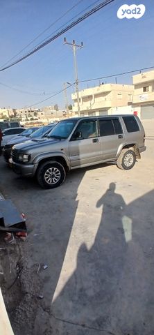 מודעת רכב איסוזו טרופר