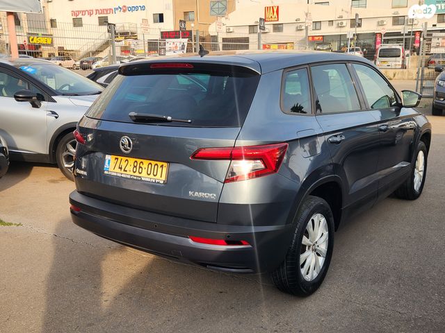 סקודה קארוק