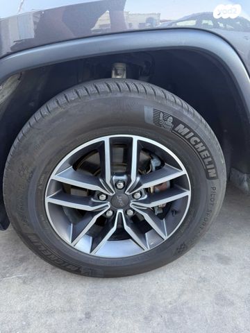 ג'יפ גרנד צ'ירוקי