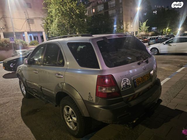 מודעת רכב קיה סורנטו