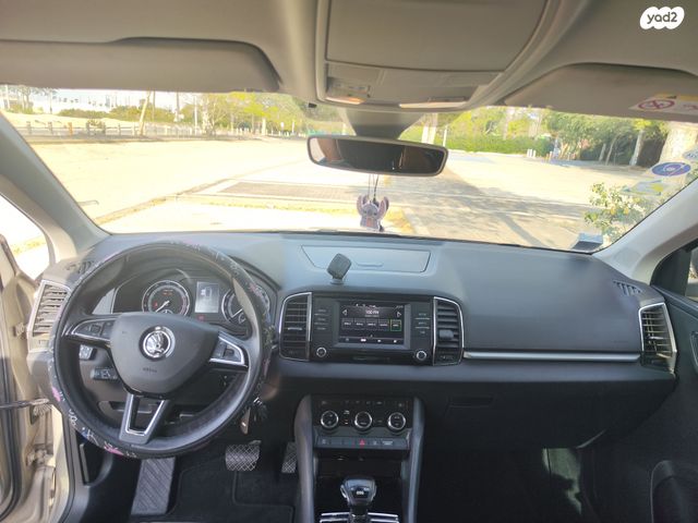 סקודה קארוק