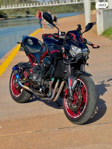 קאוואסאקי Z900