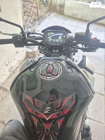קאוואסאקי Z900