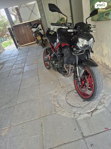 קאוואסאקי Z900