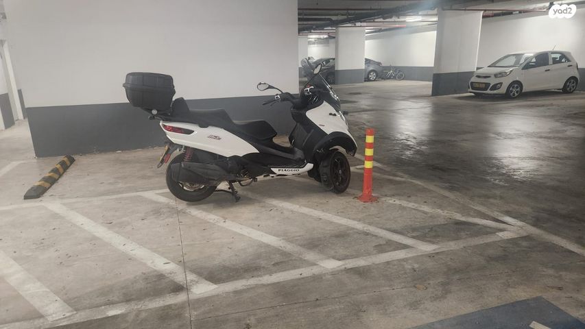 מודעת רכב פיאג'ו MP3 400