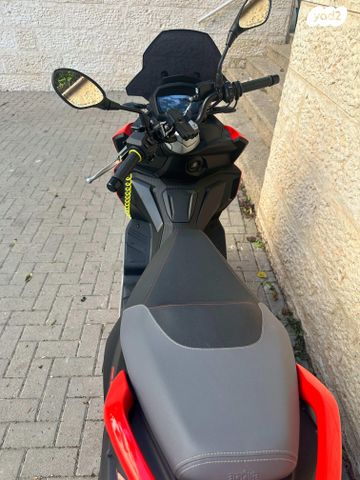 אפריליה SR GT 125