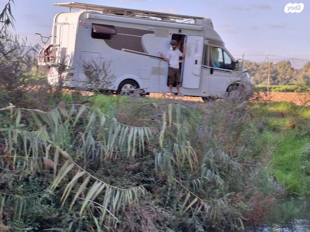 מודעת רכב ממונע אוטוקראוון