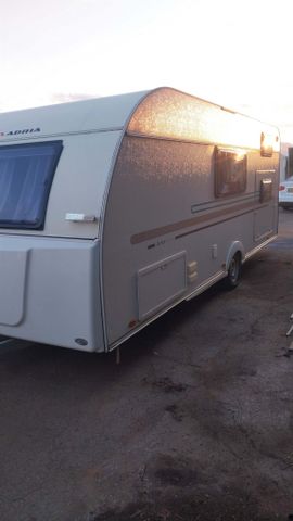 מודעת רכב נגרר (קראוון נגרר)