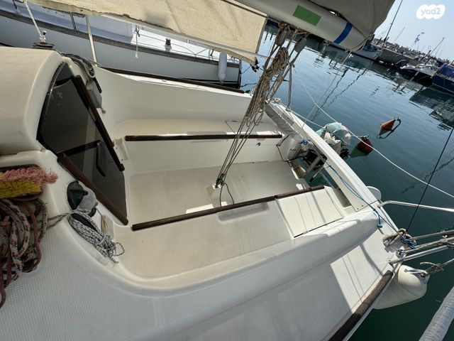 יאכטות - מפרשית