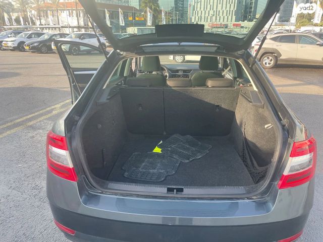 סקודה אוקטביה