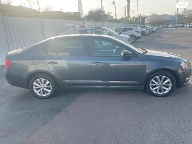 סקודה אוקטביה