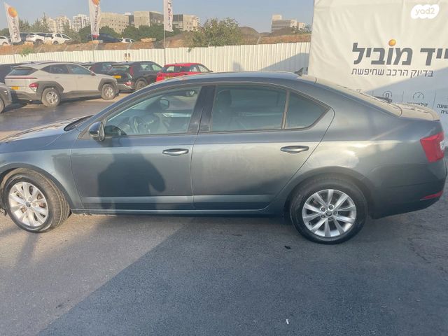 סקודה אוקטביה