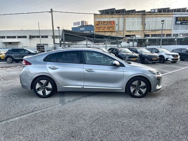 יונדאי איוניק