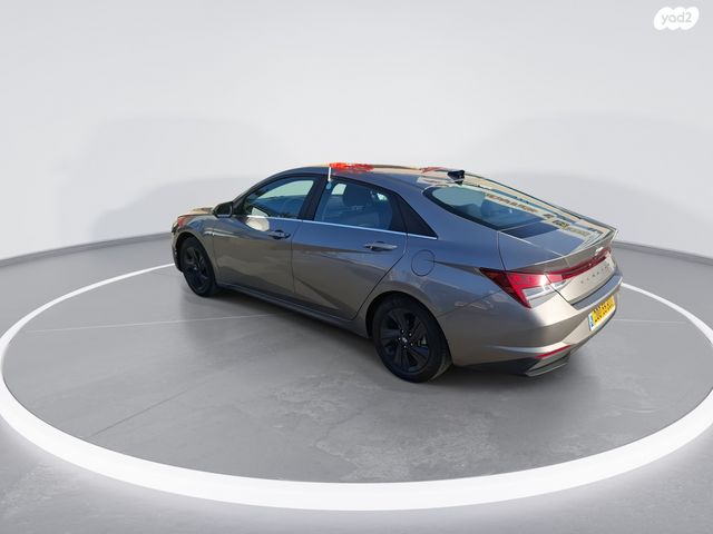 יונדאי אלנטרה