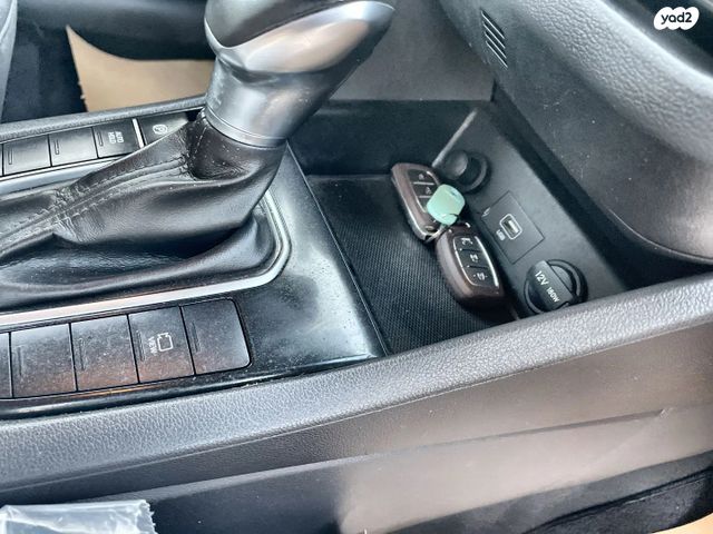 יונדאי איוניק