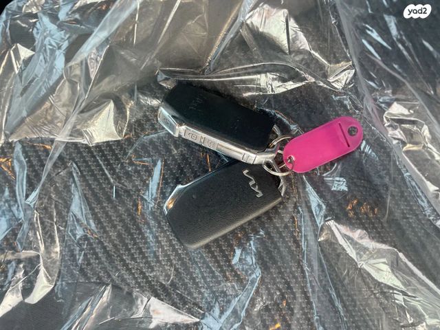 קיה נירו פלוס