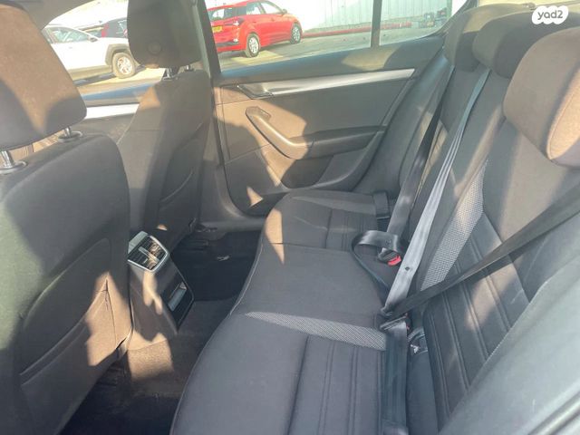 סקודה אוקטביה