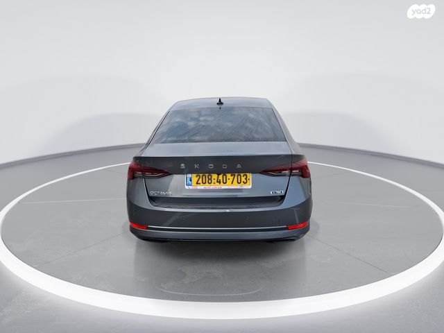 סקודה אוקטביה