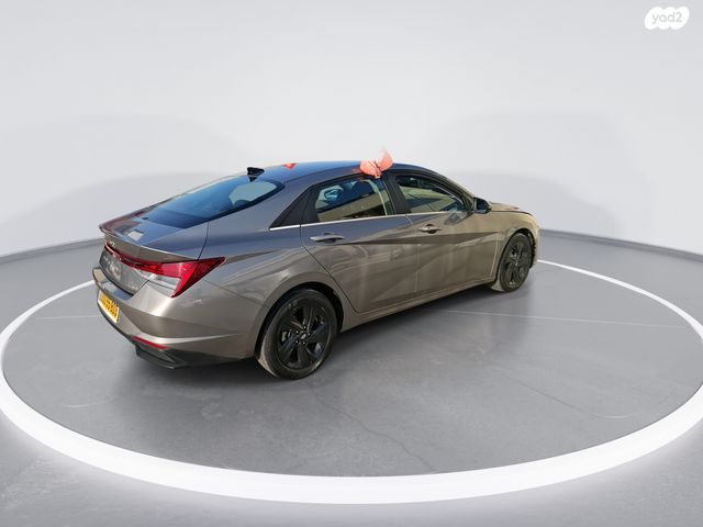 יונדאי אלנטרה