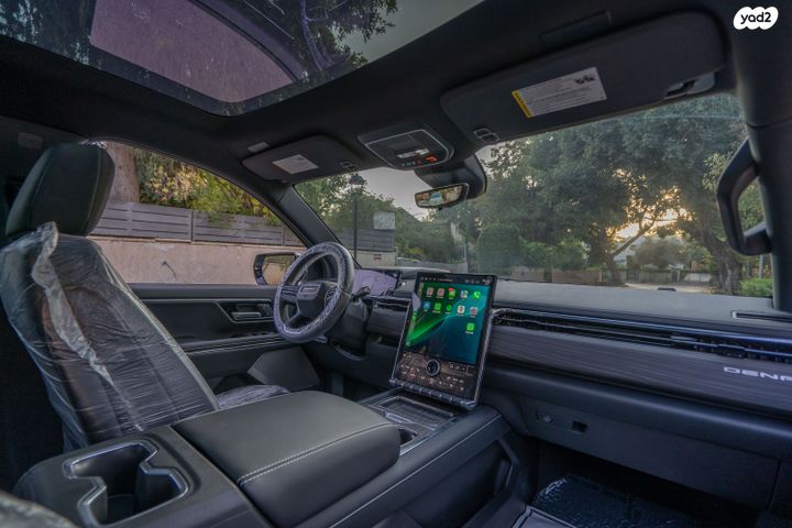 ג'י.אם.סי סיירה EV  