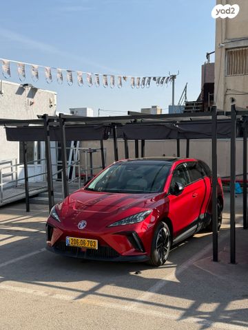 מודעת רכב אם ג'י MG4