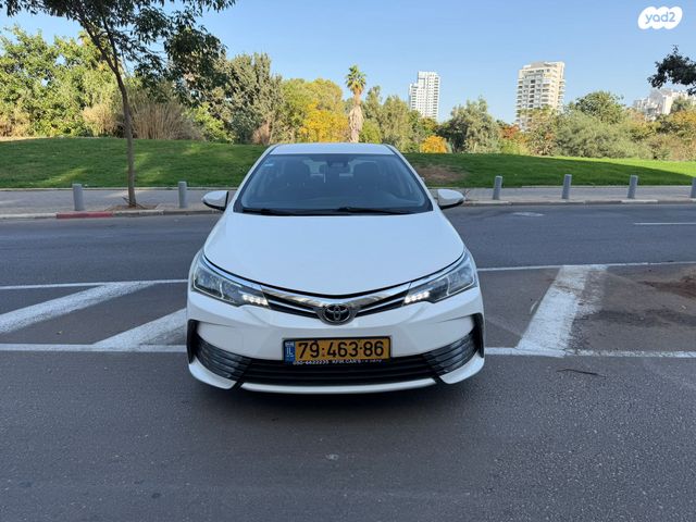 מודעת רכב טויוטה קורולה