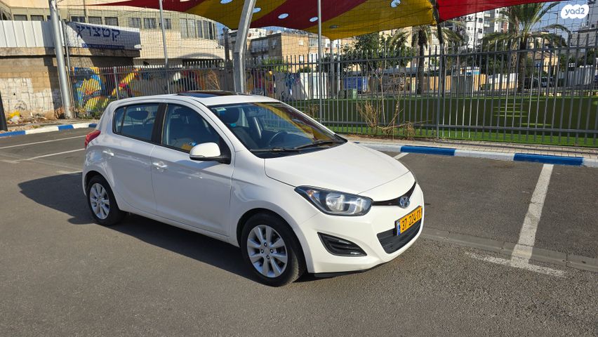 מודעת רכב יונדאי i20