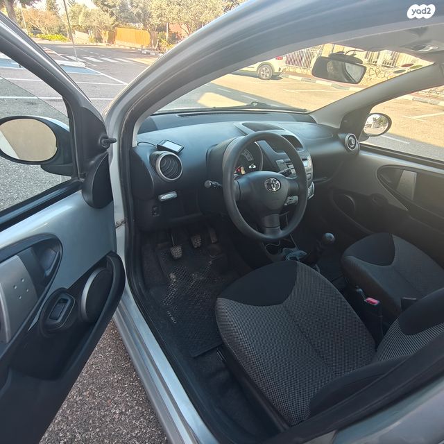 טויוטה אייגו