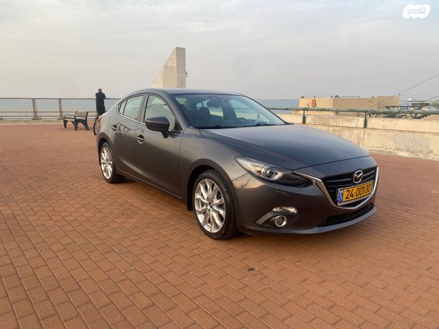 מודעת רכב מאזדה 3