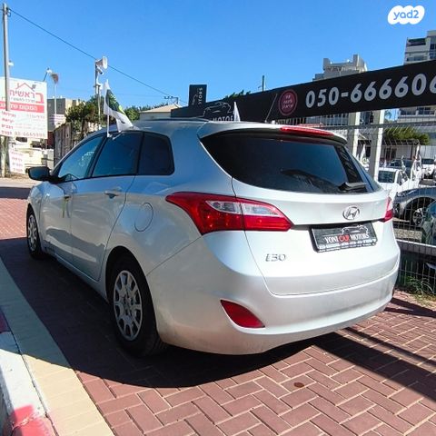 יונדאי i30